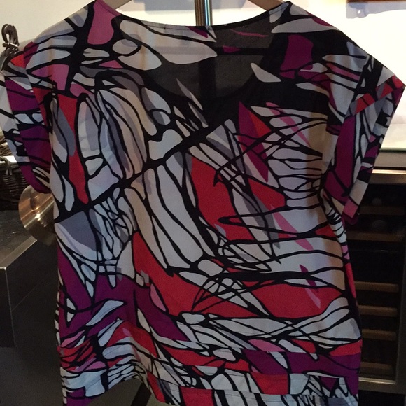 Geometric Pattern Blouse - Picture 5 of 5